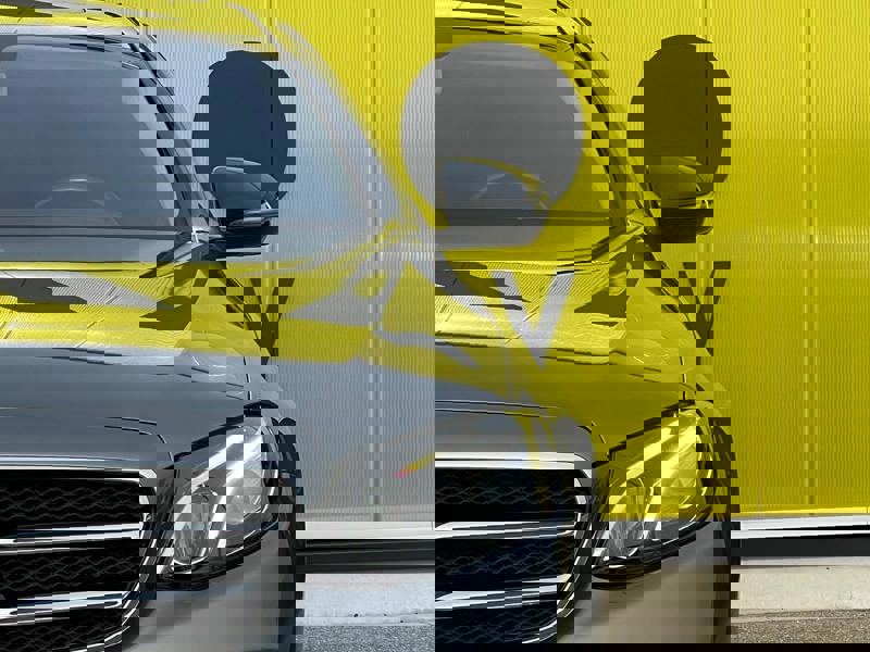 Image Mercedes-Benz 汃獡敳䔠䈠牥楬敮 200 2.0 184 Avantgarde Carplay Clim Bi-zone Caméra PA Sièges élec chauffants Bluetooth Toit ouvrant 